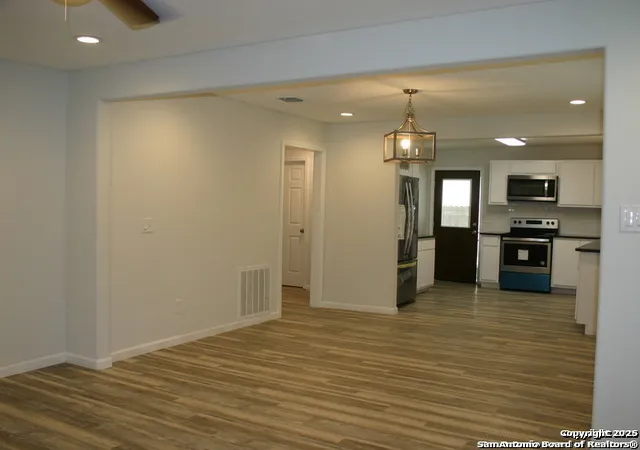 2nd image of 1138 Santa Anna, San Antonio, TX 78201 | MLS# 1925969