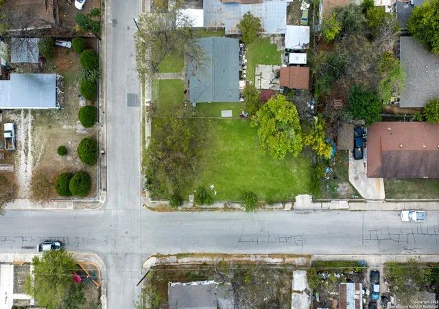 4th image of 201 S San Gabriel, San Antonio, TX 78237 | MLS# 1926047