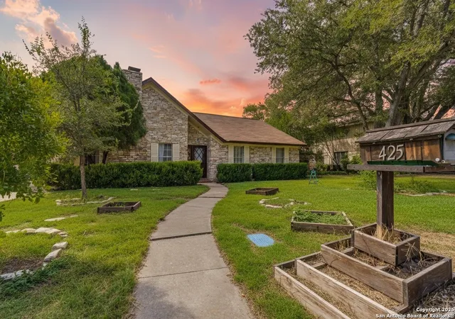 2nd image of 425 Golfcrest, Windcrest, TX 78239 | MLS# 1926102
