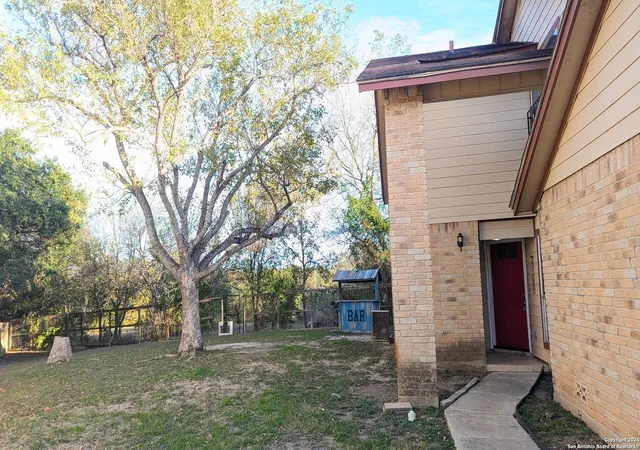 Photo 2 of Single family home for sale at 5758 Spring Moon, San Antonio, TX 78247 | MLS# 1926108 | Listing updated on 2026-01-17