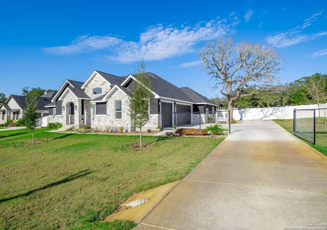 2nd image of 108 Timber Heights, La Vernia, TX 78121 | MLS# 1926130