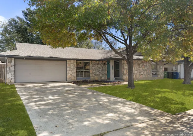 Photo 2 of Sale Pending at 12714 La Fonda, San Antonio, TX 78233 | MLS# 1926147 | Listing updated on 2025-12-24