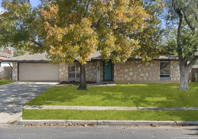 Photo 3 of Sale Pending at 12714 La Fonda, San Antonio, TX 78233 | MLS# 1926147 | Listing updated on 2025-12-24