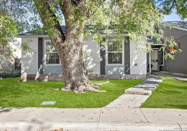 Photo 1 of Sale Pending at 6903 Neston Dr, San Antonio, TX 78239 | MLS# 1926149 | Listing updated on 2026-01-02