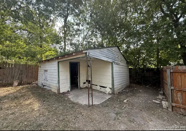 14th image of 422 Ellana Claire, San Antonio, TX 78225 | MLS# 1926203