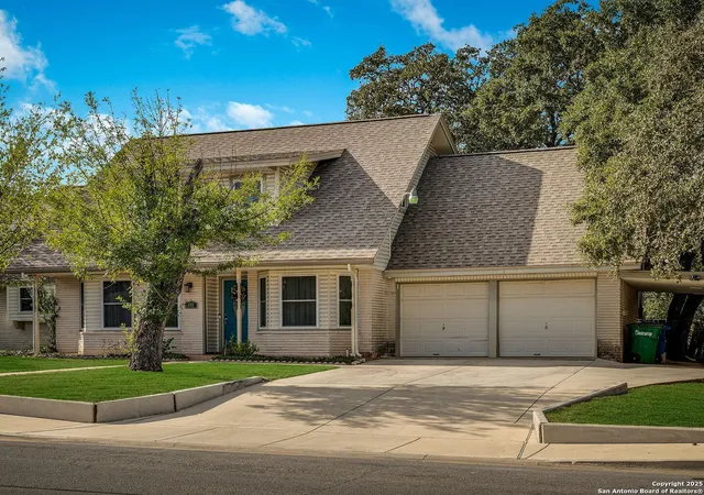 Photo 3 of Single family home for sale at 602 Patricia Dr, San Antonio, TX 78216 | MLS# 1926282 | Listing updated on 2026-04-08