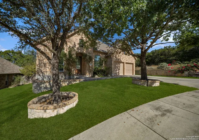 Photo 4 of Single family home for sale at 8603 Artesia Gap, Helotes, TX 78023 | MLS# 1926286 | Listing updated on 2026-01-07