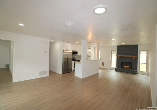 Photo 3 of Single family home for sale at 3807 Briarhaven, San Antonio, TX 78247 | MLS# 1926332 | Listing updated on 2026-06-30