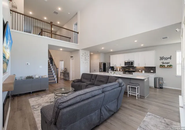 Photo 4 of Single family home for sale at 10115 Bussang, Schertz, TX 78154 | MLS# 1926345 | Listing updated on 2026-01-25
