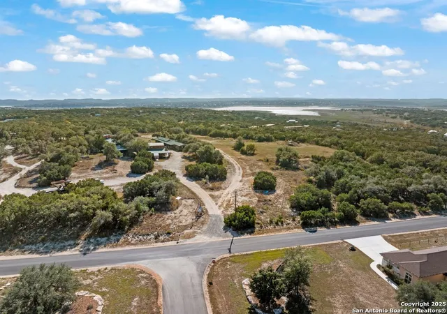 Photo 2 of Multi family home for sale at 901 Cedar Rise, Canyon Lake, TX 78133 | MLS# 1926378 | Listing updated on 2026-04-19