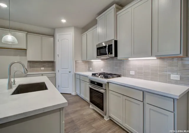 Photo 4 of Single family home for sale at 2118 Shepards Street, Seguin, TX 78155 | MLS# 1926392 | Listing updated on 2026-02-13