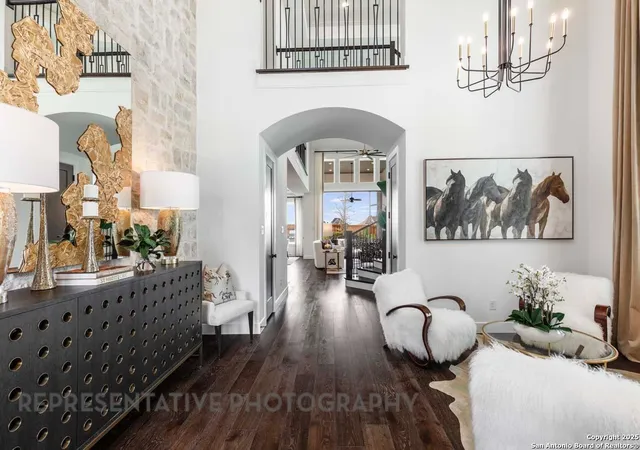 Photo 3 of Sale Pending at 333 Dulce Vista, San Antonio, TX 78228 | MLS# 1926520 | Listing updated on 2026-01-22