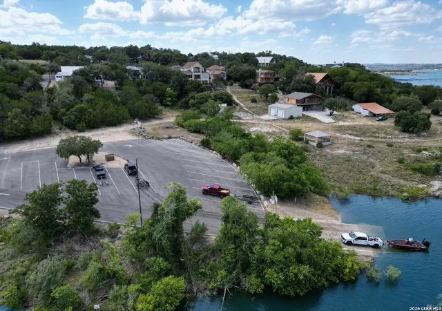 Photo 3 of Single family home for sale at 1761 Lakeside W, Canyon Lake, TX 78133 | MLS# 1926527 | Listing updated on 2026-10-07