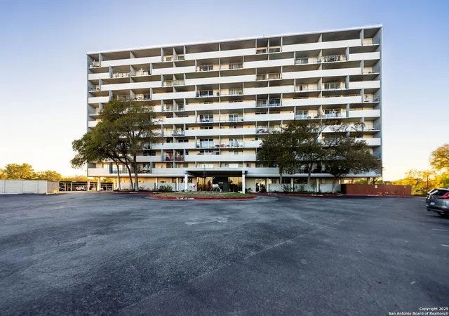 2nd image of 7039 San Pedro Ave #504, San Antonio, TX 78216 | MLS# 1926535