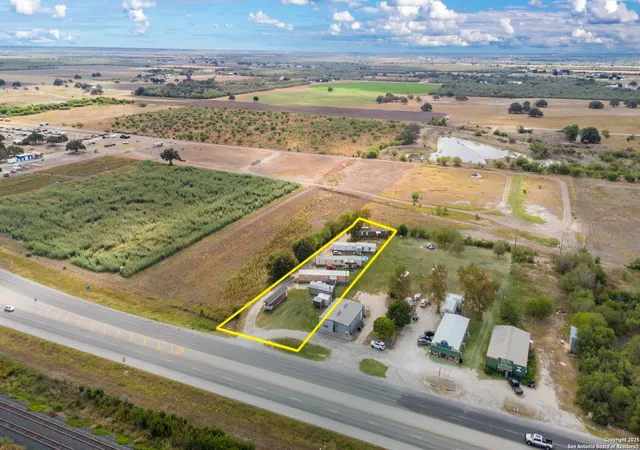 1st image of 701 19th, Hondo, TX 78861 | MLS# 1926537