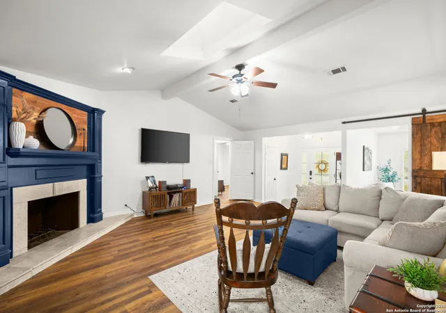 Photo 3 of Single family home for sale at 305 E Tanglewood, New Braunfels, TX 78130 | MLS# 1926559 | Listing updated on 2026-01-18