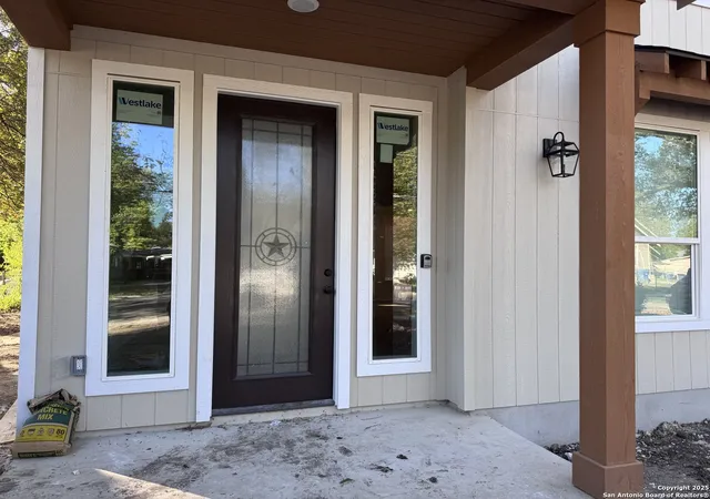 Photo 3 of Sale Pending at 346 Walton Ave, San Antonio, TX 78225 | MLS# 1926589 | Listing updated on 2026-02-05