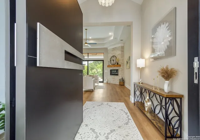 Photo 3 of Sale Pending at 956 Petite Verdot, New Braunfels, TX 78132 | MLS# 1926595 | Listing updated on 2025-12-26