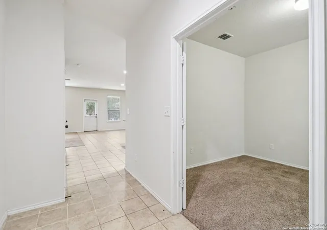 Photo 3 of Single family home for sale at 15918 Silver Rose, Schertz, TX 78154 | MLS# 1926597 | Listing updated on 2026-02-25
