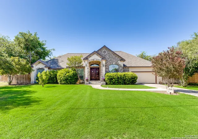 Photo 1 of Sale Pending at 515 County Rd 3822, San Antonio, TX 78253 | MLS# 1926664 | Listing updated on 2026-03-11