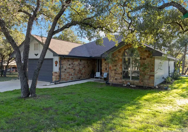 Photo 2 of Sale Pending at 2450 Grandview, Canyon Lake, TX 78133 | MLS# 1926757 | Listing updated on 2026-01-10