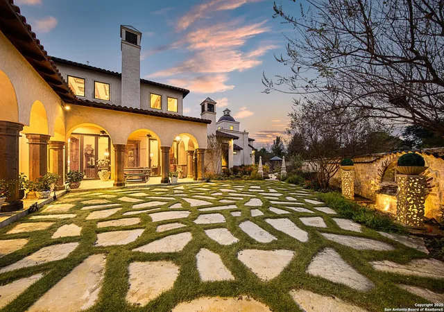 Photo 2 of Mansion for sale at 640 Terrell, San Antonio, TX 78209 | MLS# 1926761 | Listing updated on 2026-04-07