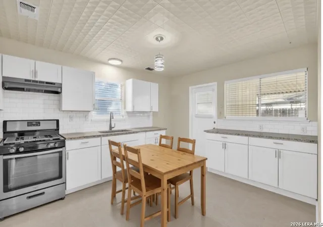 Photo 4 of Single family home for sale at 2722 Lagoon, San Antonio, TX 78224 | MLS# 1926775 | Listing updated on 2026-06-05