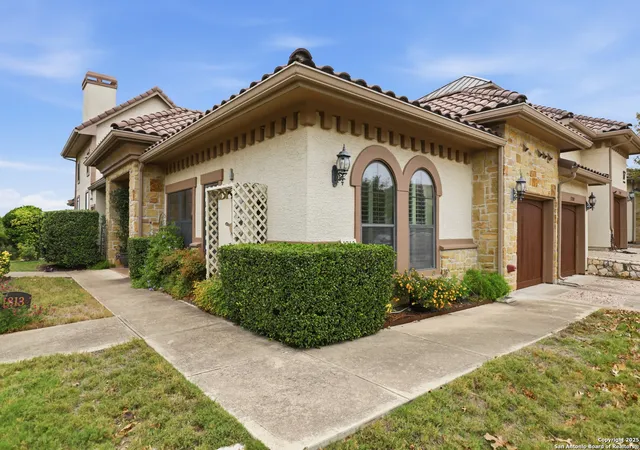 Photo 3 of Condo for sale at 7800 Sw Parkway #1710, Austin, TX 78735 | MLS# 1926804 | Listing updated on 2026-04-13