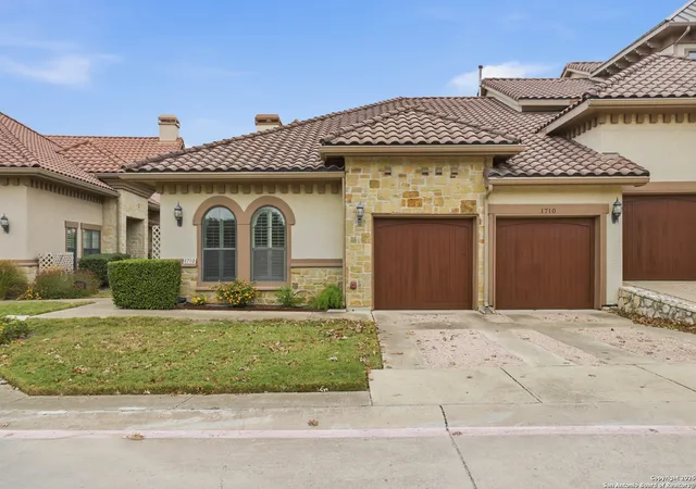 Photo 1 of Condo for sale at 7800 Sw Parkway #1710, Austin, TX 78735 | MLS# 1926804 | Listing updated on 2026-04-13