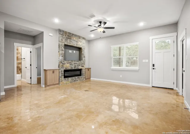 Photo 2 of Sale Pending at 526 Eastview, Canyon Lake, TX 78133 | MLS# 1926828 | Listing updated on 2026-02-25