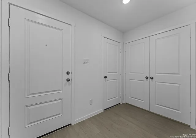 Photo 3 of Sale Pending at 7302 Brownleaf Dr, San Antonio, TX 78227 | MLS# 1926865 | Listing updated on 2026-01-02