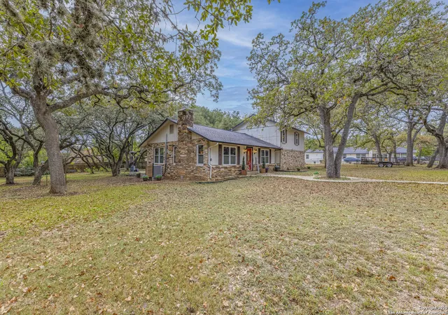 Photo 3 of Single family home for sale at 26410 Teepee, Boerne, TX 78006 | MLS# 1926890 | Listing updated on 2026-01-22