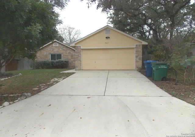 Photo 3 of Sale Pending at 7427 Silent Path, San Antonio, TX 78250 | MLS# 1926894 | Listing updated on 2026-03-03
