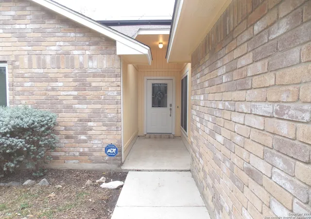Photo 4 of Sale Pending at 7427 Silent Path, San Antonio, TX 78250 | MLS# 1926894 | Listing updated on 2026-03-03
