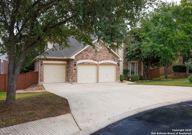 Photo 3 of Sale Pending at 21706 Eden Rose, San Antonio, TX 78256 | MLS# 1926907 | Listing updated on 2026-01-15