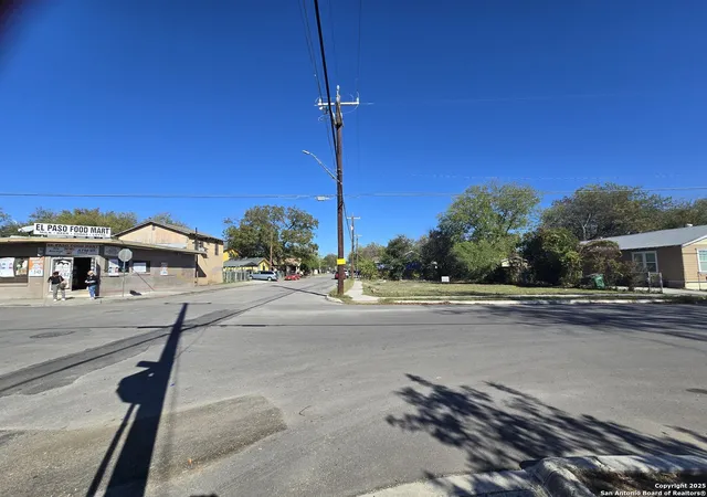 5th image of 2019 El Paso, San Antonio, TX 78207 | MLS# 1926926