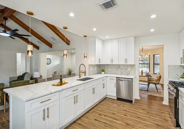 Photo 4 of Sale Pending at 1430 Synandra, San Antonio, TX 78232 | MLS# 1926961 | Listing updated on 2026-04-02