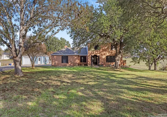 1st image of 501 Rudeloff, Seguin, TX 78155 | MLS# 1926982