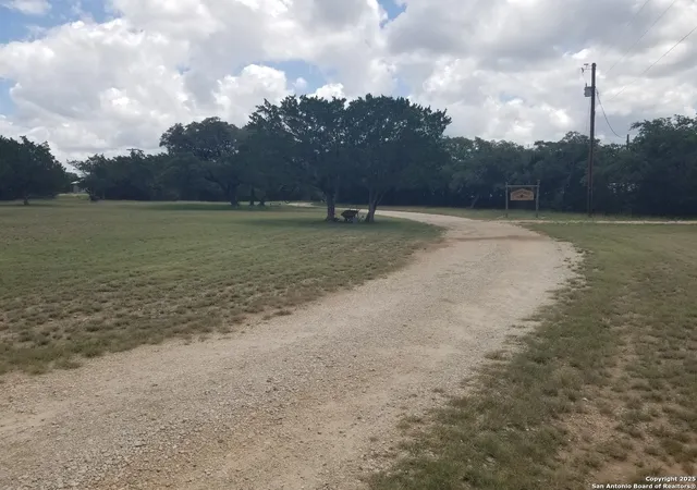 5th image of 177 Laurel Ridge, Pipe Creek, TX 78063 | MLS# 1926990
