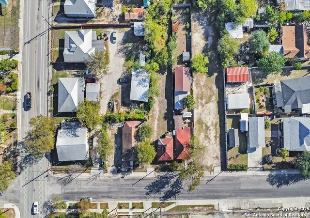 Photo 3 of Land for sale at 814 S Mesquite St, San Antonio, TX 78203 | MLS# 1927046 | Listing updated on 2026-01-08
