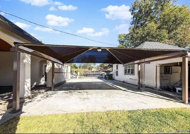 4th image of 101 Upson, San Antonio, TX 78212 | MLS# 1927062