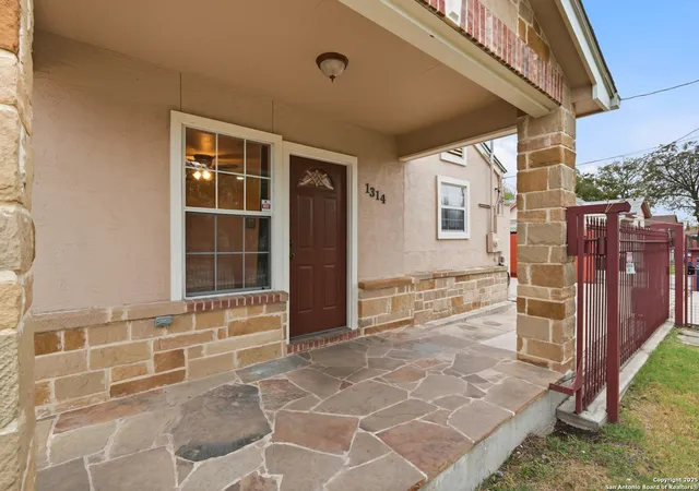 3rd image of 1314 W Theo Ave, San Antonio, TX 78225 | MLS# 1927107