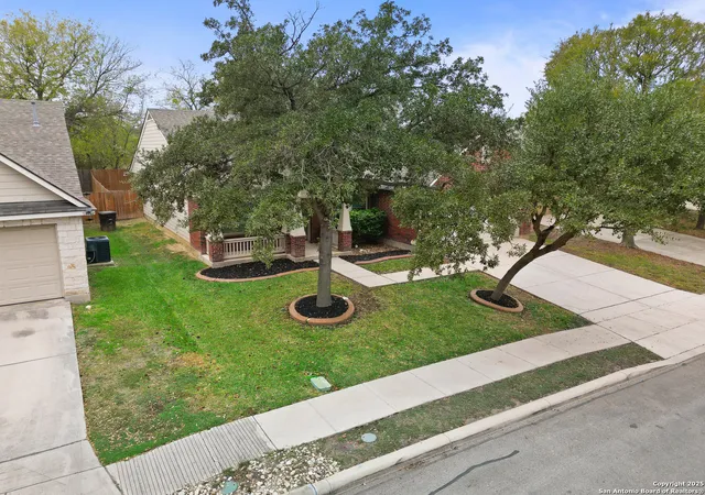 Photo 4 of Sale Pending at 5127 Gemsbuck Chase, San Antonio, TX 78251 | MLS# 1927120 | Listing updated on 2026-03-19