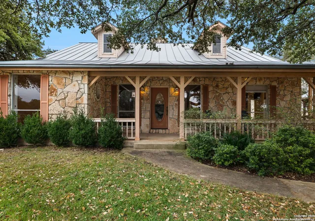 3rd image of 115 Sage Oaks Trail, Boerne, TX 78006 | MLS# 1927123