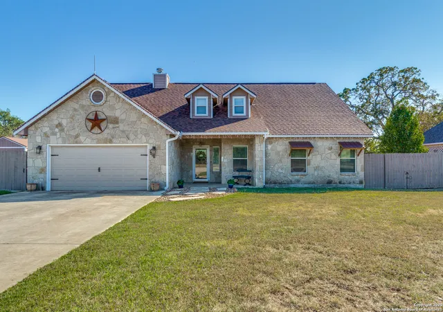 Photo 1 of Single family home for sale at 1536 Kings Ranch, Bandera, TX 78003 | MLS# 1927139 | Listing updated on 2026-01-19