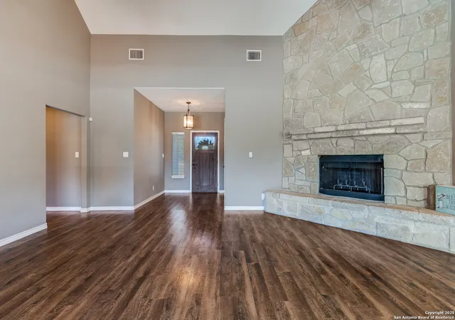 Photo 4 of Single family home for sale at 1536 Kings Ranch, Bandera, TX 78003 | MLS# 1927139 | Listing updated on 2026-01-19
