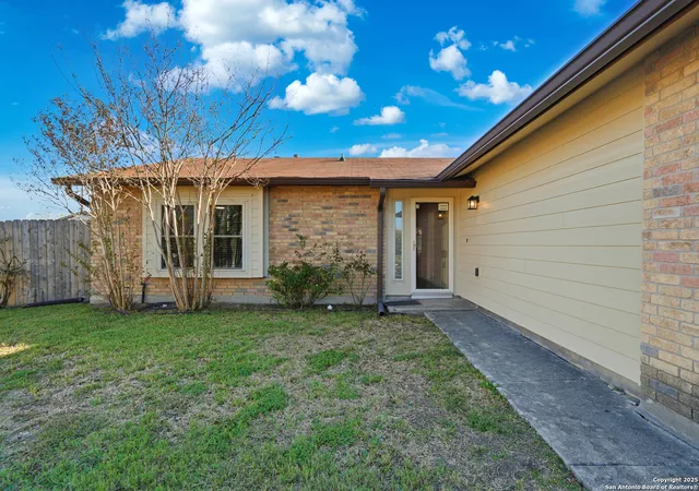 Photo 2 of Sale Pending at 12004 Prairie Oak, San Antonio, TX 78233 | MLS# 1927195 | Listing updated on 2025-12-29