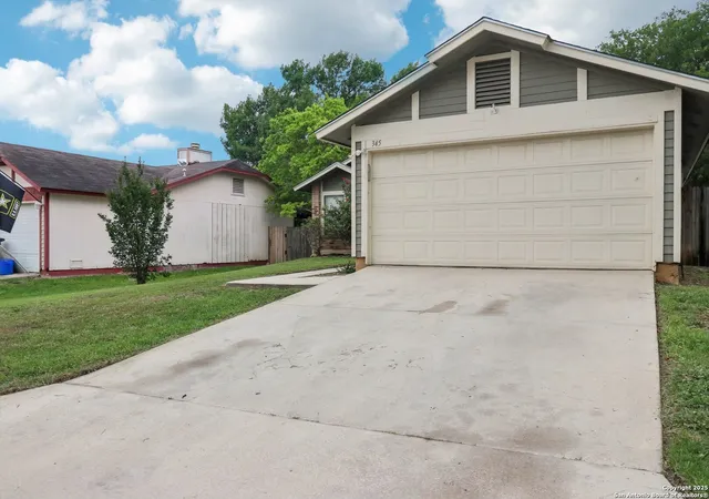 5th image of 345 Cypressfox, San Antonio, TX 78245 | MLS# 1927242