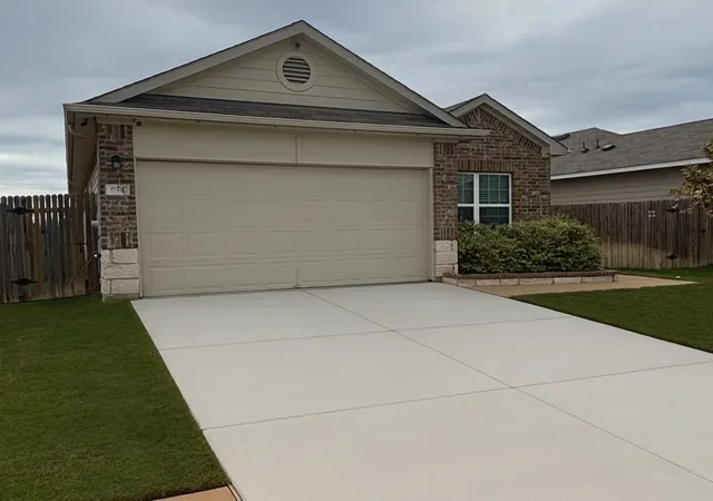 2nd image of 624 Independence, Liberty Hill, TX 78642 | MLS# 1927244
