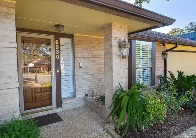 Photo 3 of Single family home for sale at 6330 Lakewood Park, Windcrest, TX 78239 | MLS# 1927269 | Listing updated on 2025-12-18